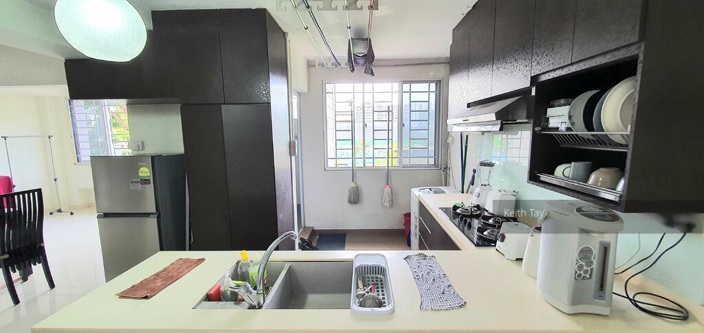 Blk 230J Tampines Street 21 (Tampines), HDB Executive #299321831